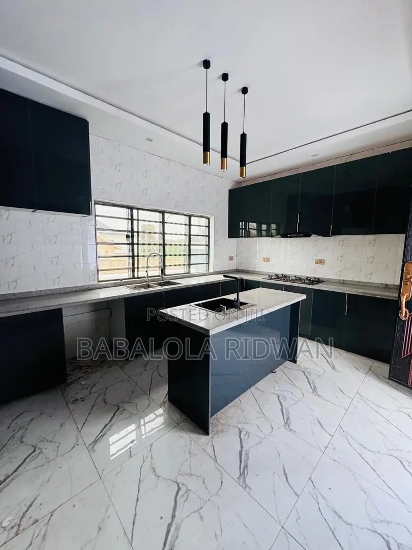 4bdrm Duplex in Carlton Gate, Akobo for sale in Akobo