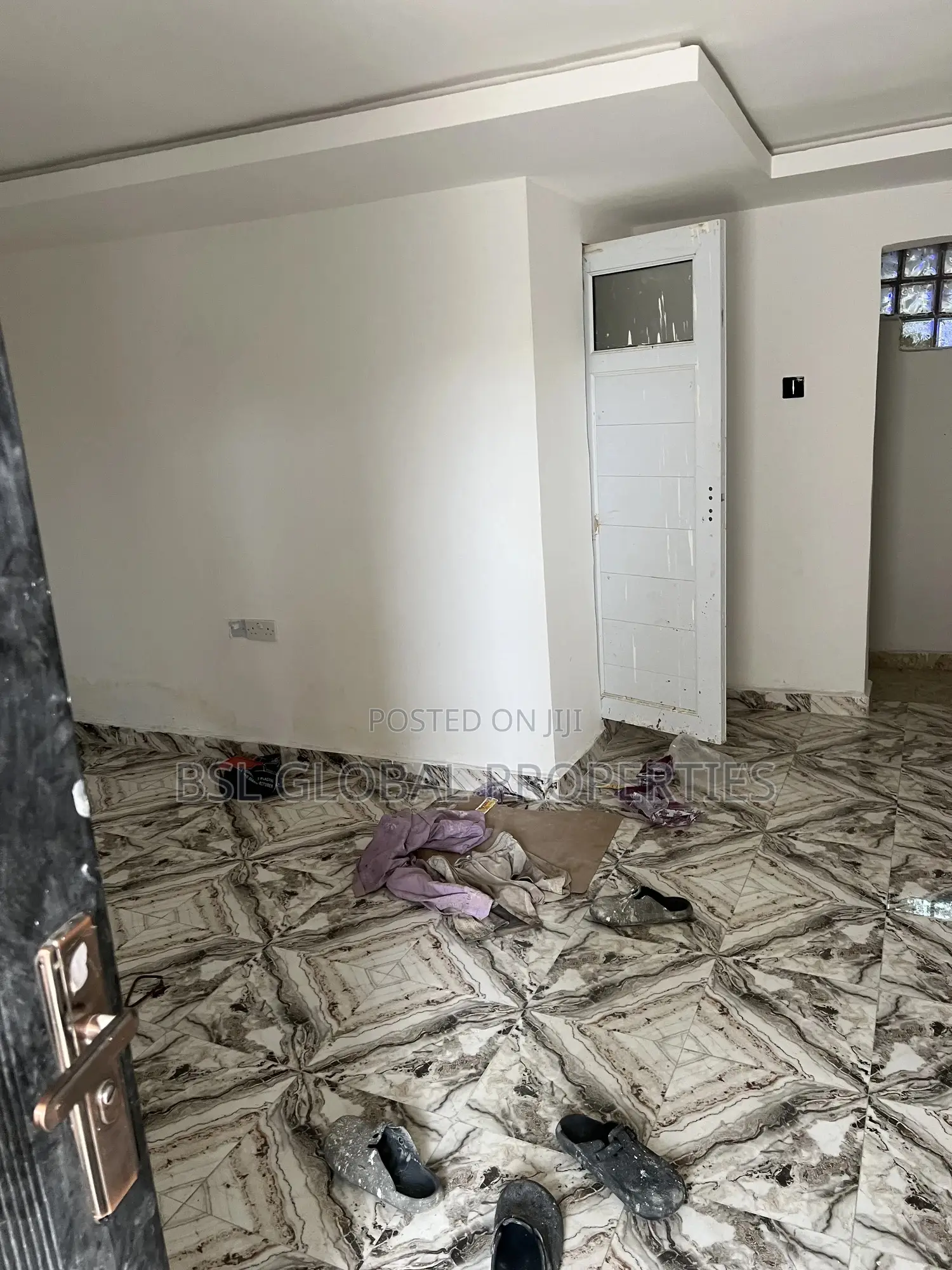 Studio Apartment in Olowora, Omole Phase 2 for rent in Omole Phase 2