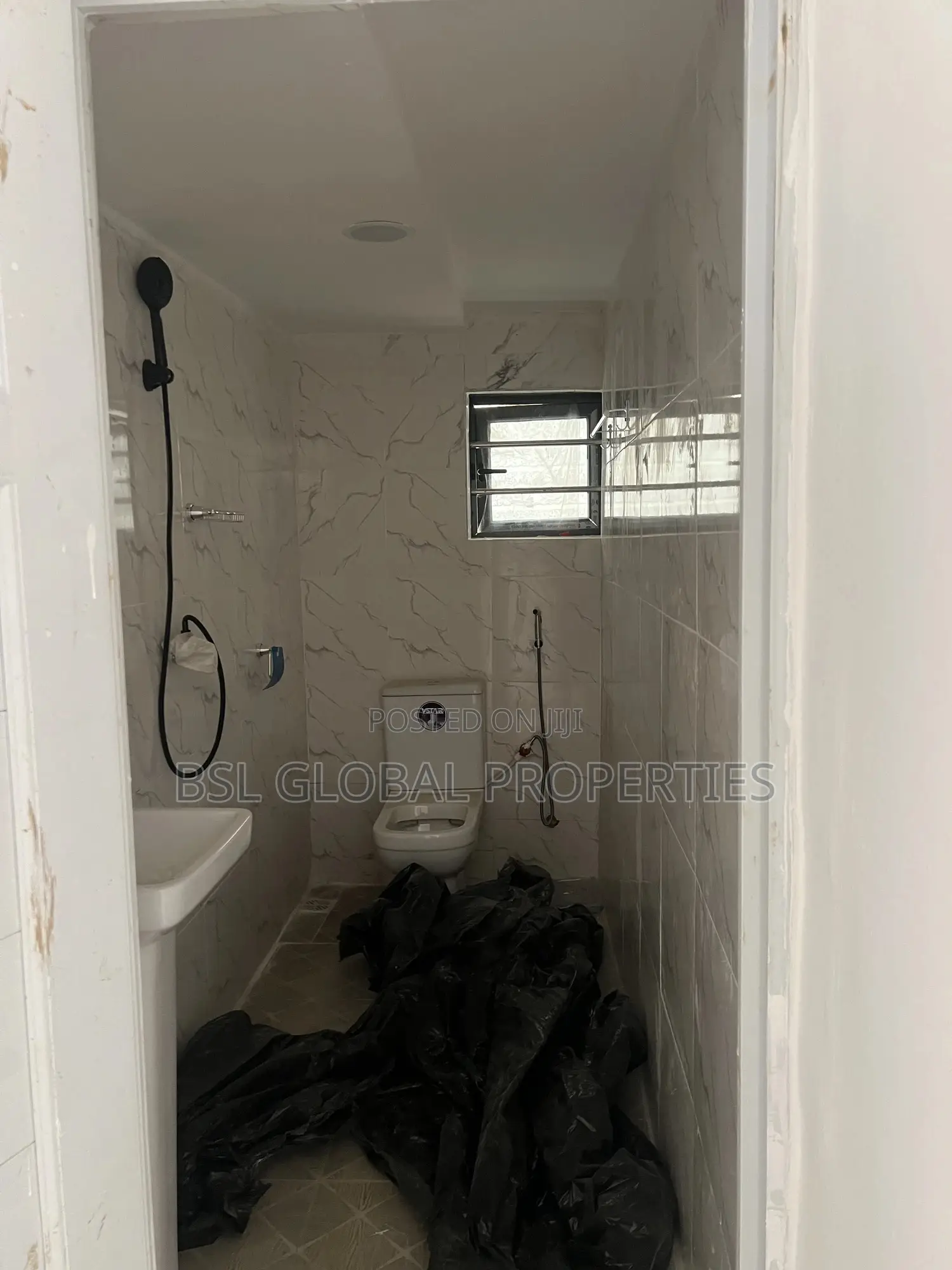 Studio Apartment in Olowora, Omole Phase 2 for rent in Omole Phase 2