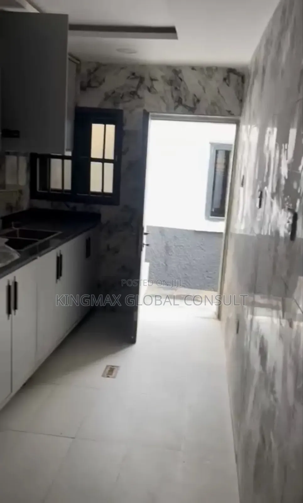 3bdrm Townhouse/Terrace in Area 1 Abuja for sale in Area 1