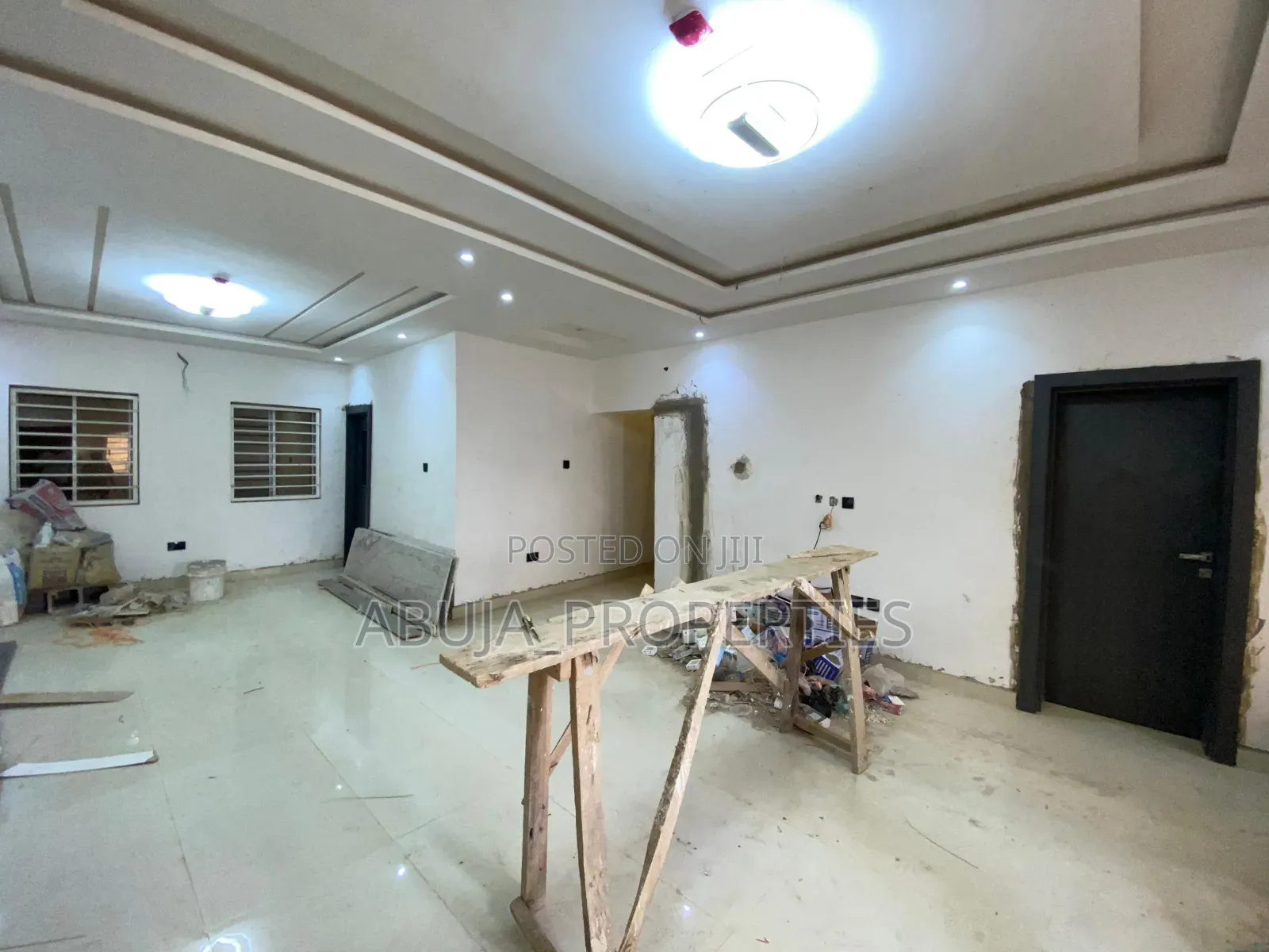 3bdrm Apartment in In A Secured And, Wuye for rent in Wuye