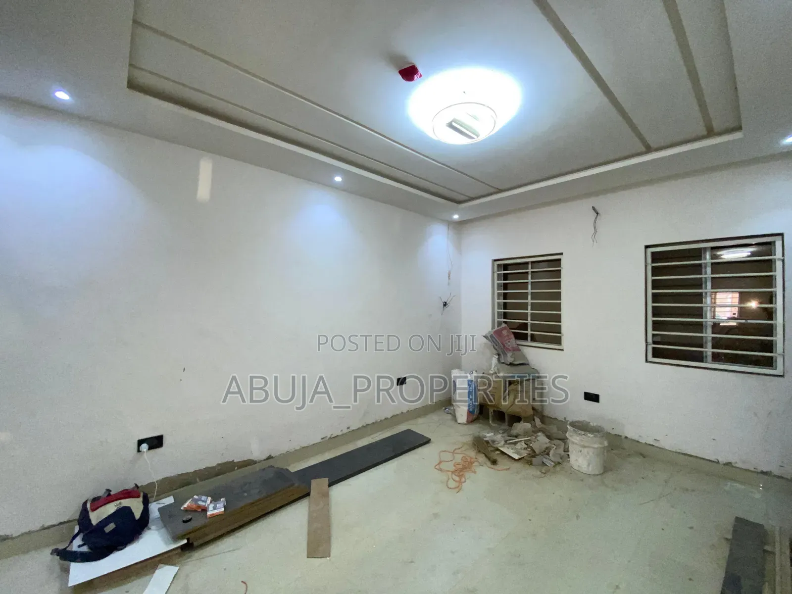3bdrm Apartment in In A Secured And, Wuye for rent in Wuye