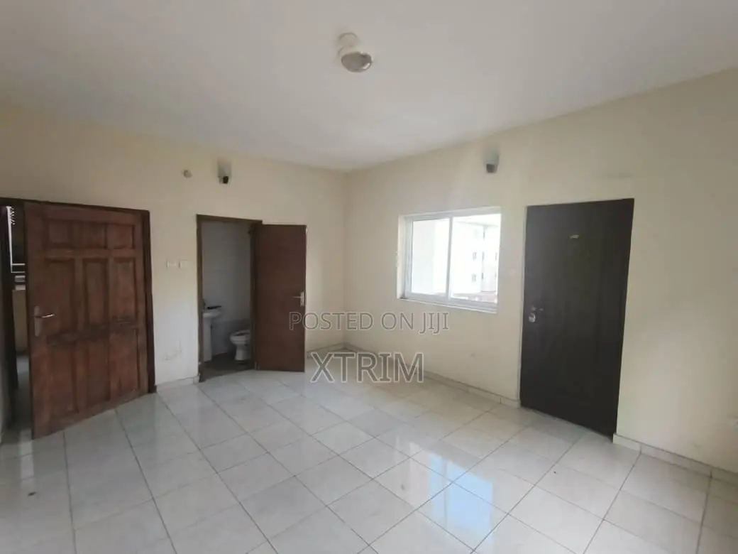 6bdrm Duplex in Allen Avenue for sale in Allen Avenue