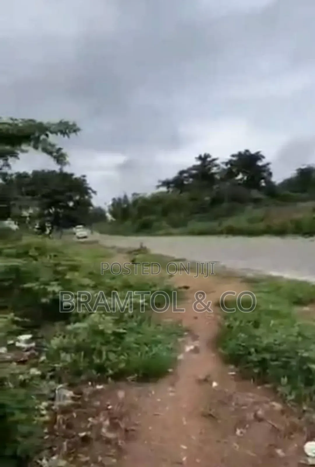 600sqm For 5 Bedroom Fully Detached Duplex With 2-room Bq in Guzape District