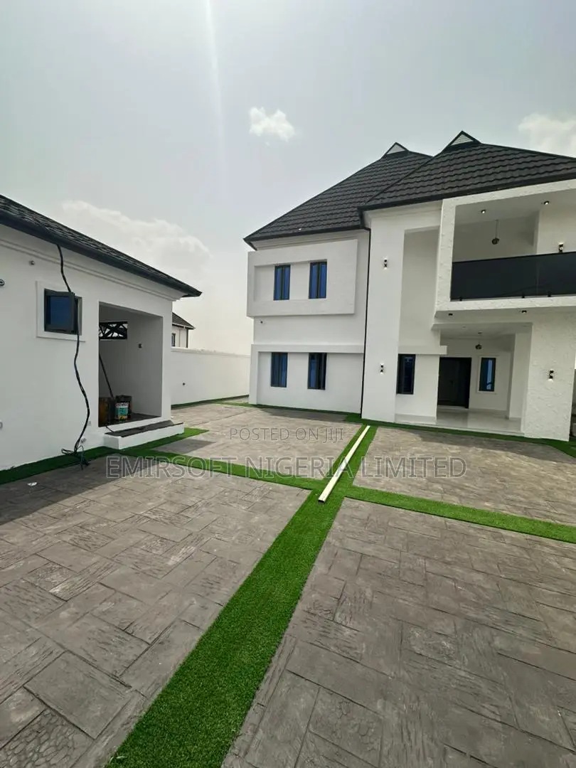 Furnished 4bdrm Duplex in Oluyole for sale in Oluyole