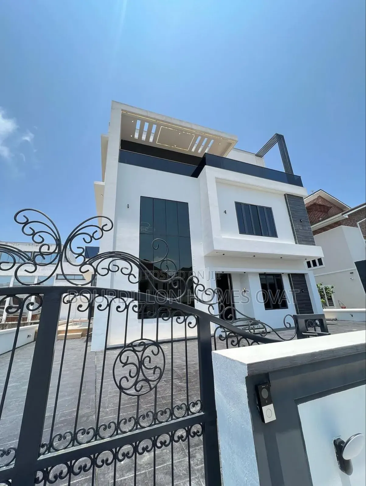 Furnished 5bdrm Duplex in Pinnock Beach Estate for sale in Lekki