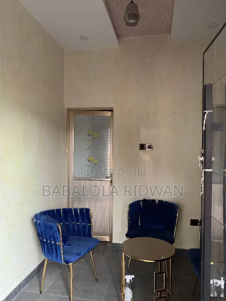 Furnished 4bdrm Bungalow in Kings And Queens, Akala Express for sale in Akala Express
