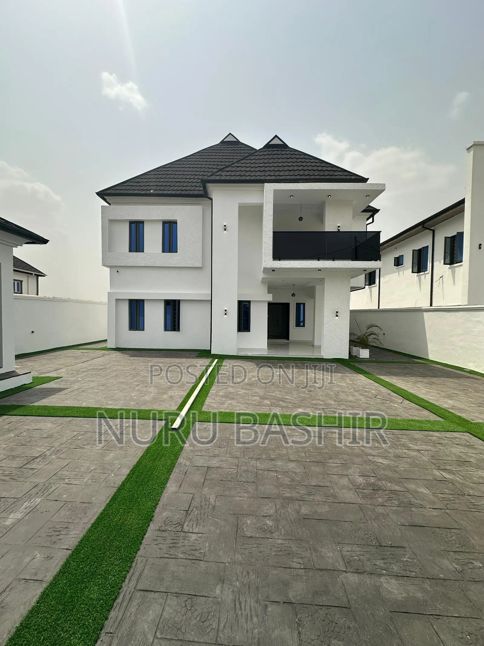 4bdrm Duplex in Oluyole Estate for sale in Oluyole Estate