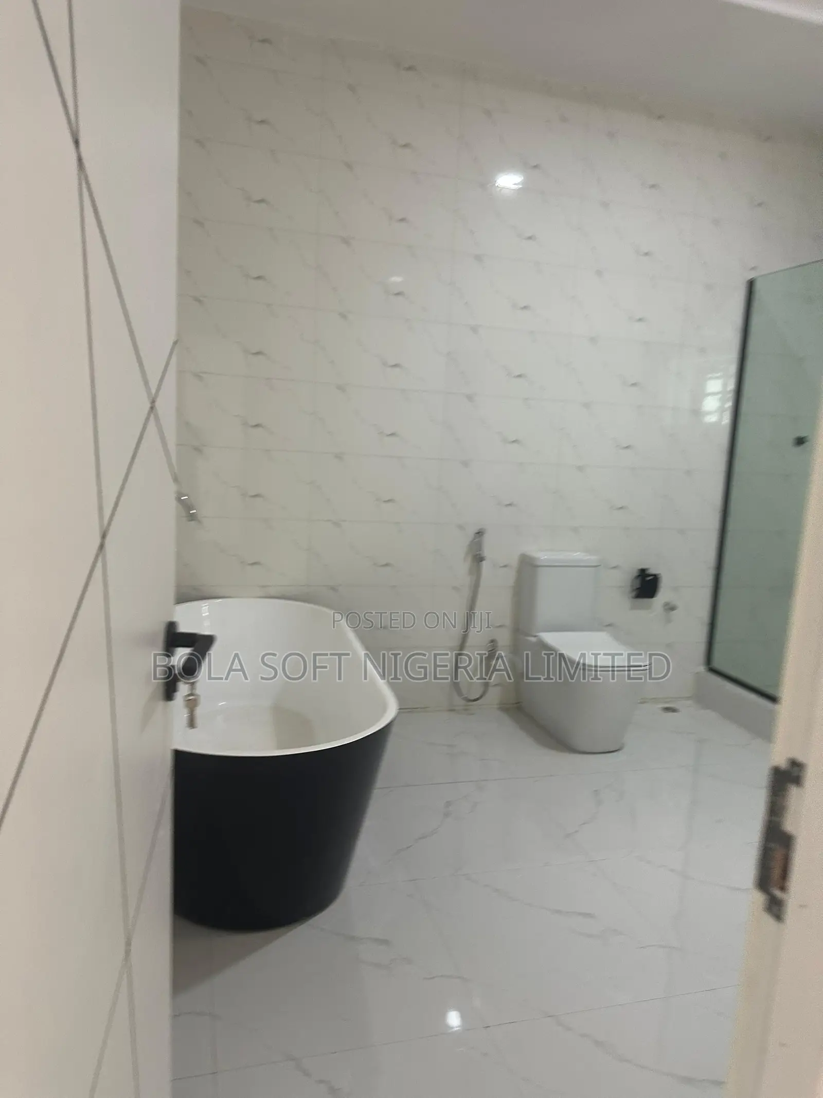 4bdrm Duplex in Olapade Agoro  for sale in Oluyole