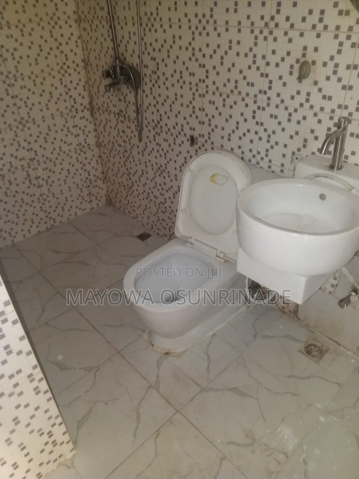 4bdrm Duplex in Agodi Gra for rent in Agodi