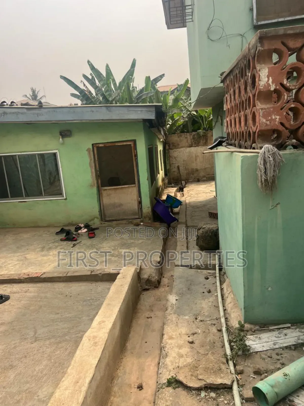 20bdrm Block of Flats in Behind Mobile, Oluyole Estate for sale in Oluyole Estate