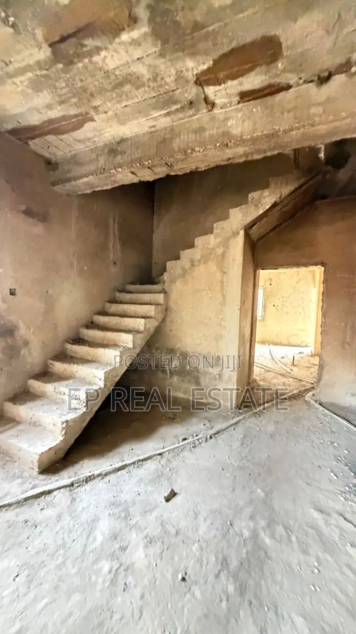 5bdrm House in Idu for sale in Idu