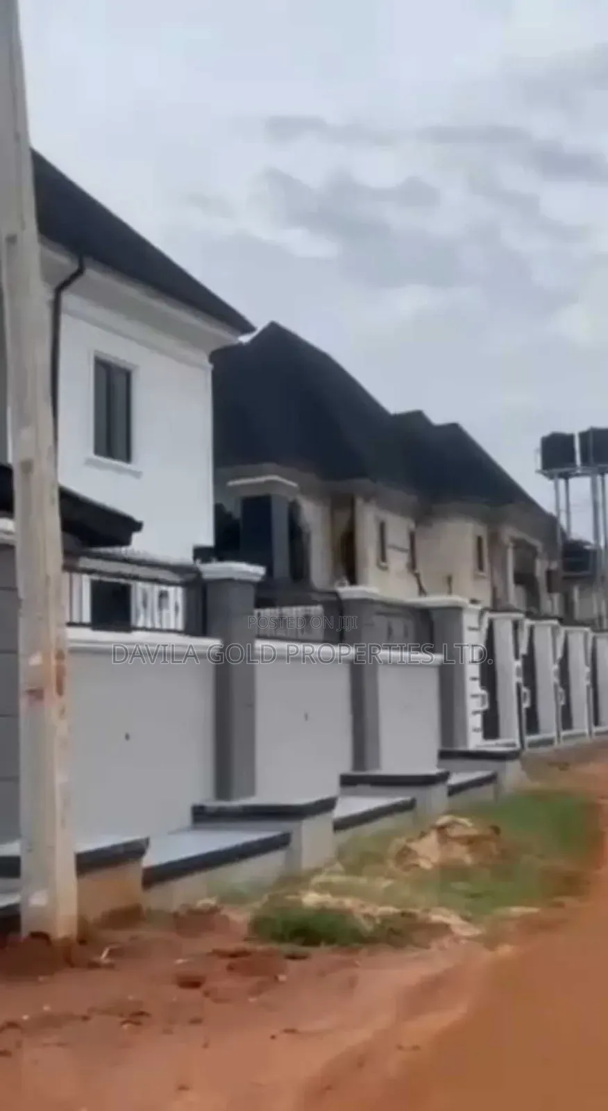 12bdrm Block of Flats in Benin City for sale in Benin City