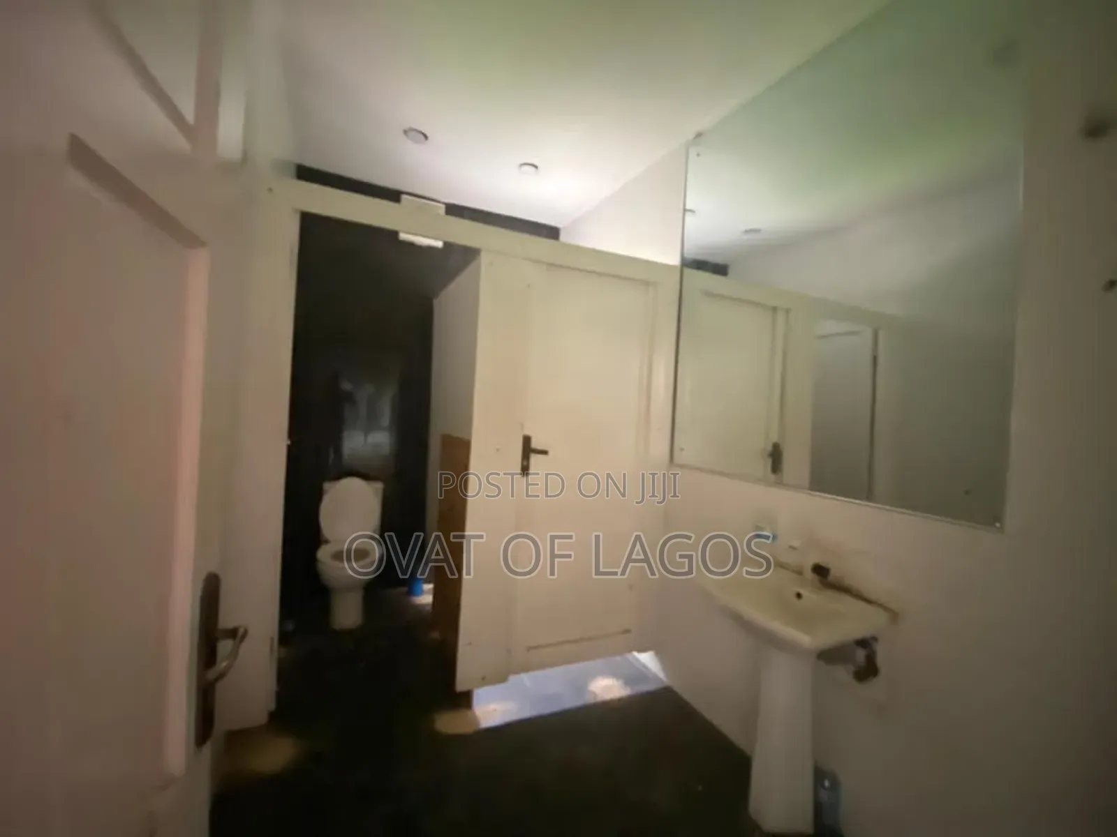 Shopping Complex Space/ Office Space in Lekki Phase 1