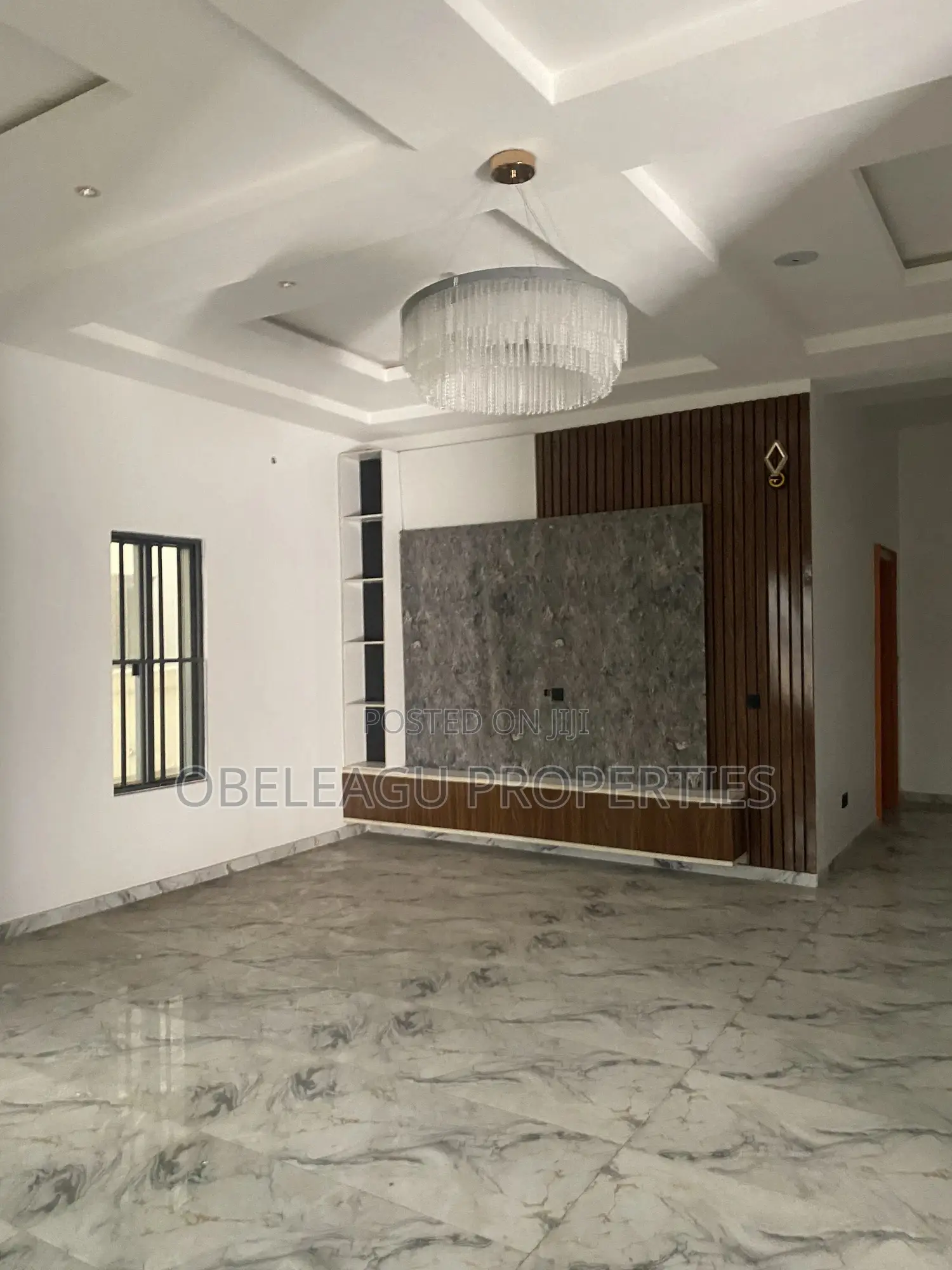 6bdrm Duplex in Apple Estate, Amuwo-Odofin for sale in Amuwo-Odofin
