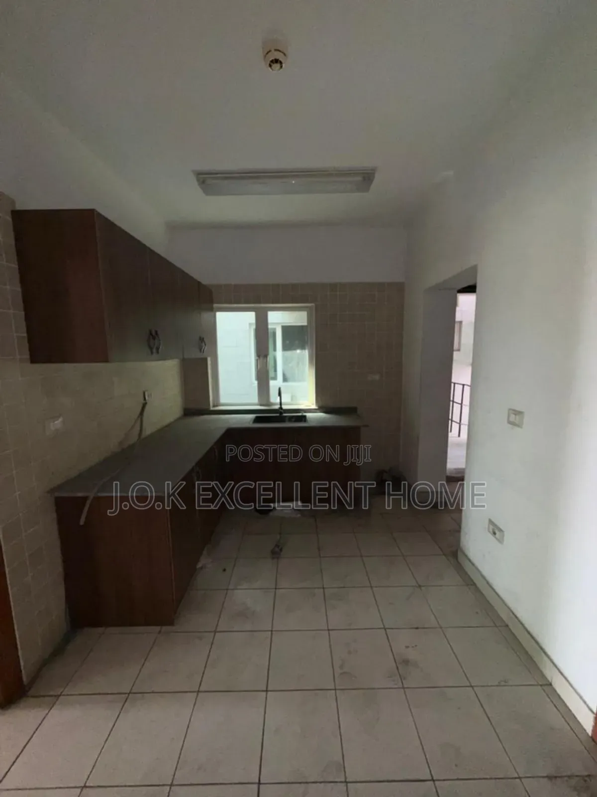 3bdrm Block of Flats in Ahmadu Bello Way for rent in Ahmadu Bello Way