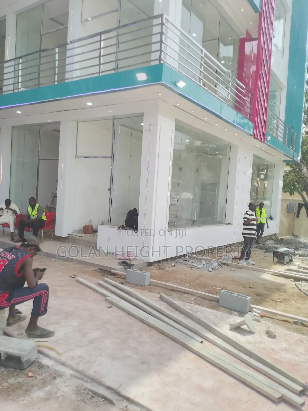 To Let Standard Shop in Life Camp
