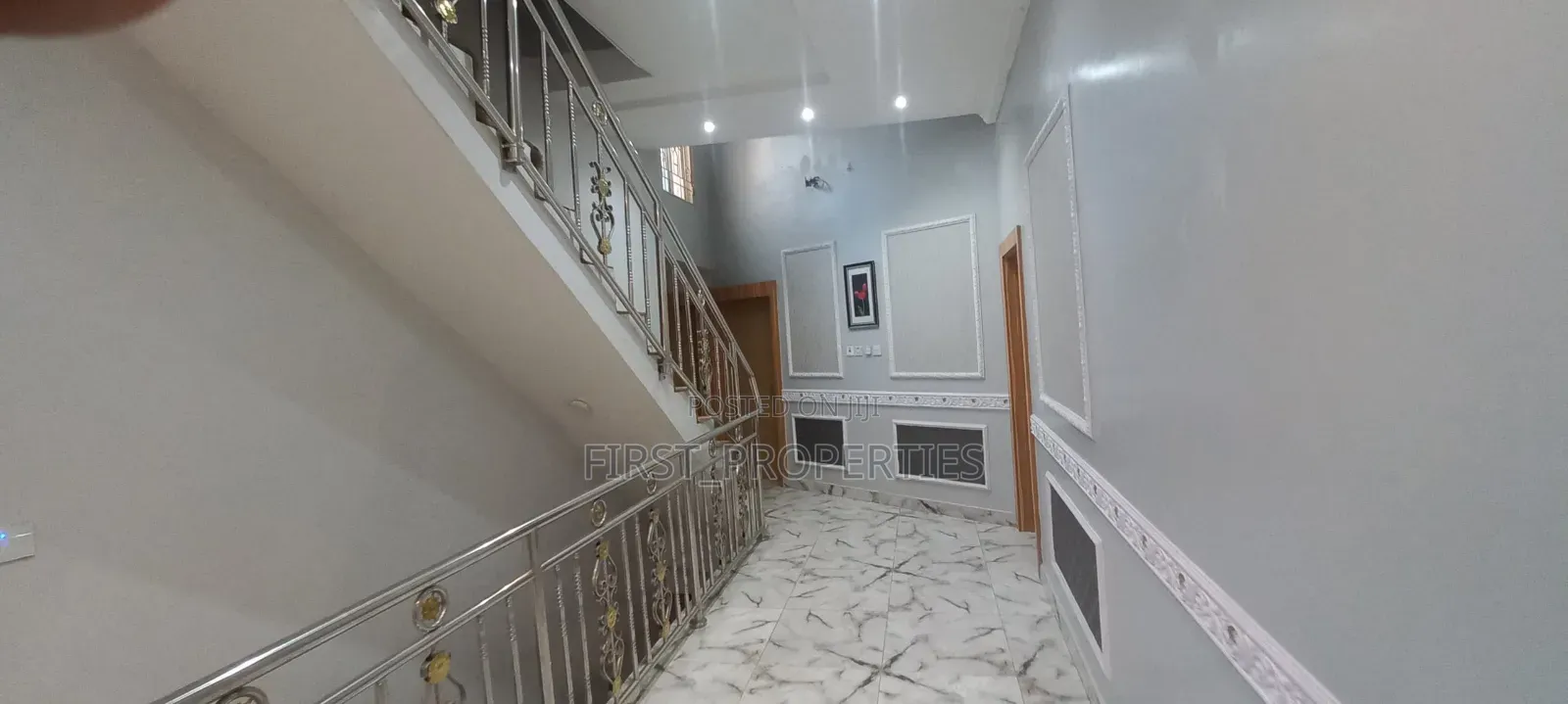 Furnished 5bdrm Duplex in Custom Oluyole for sale in Oluyole Estate
