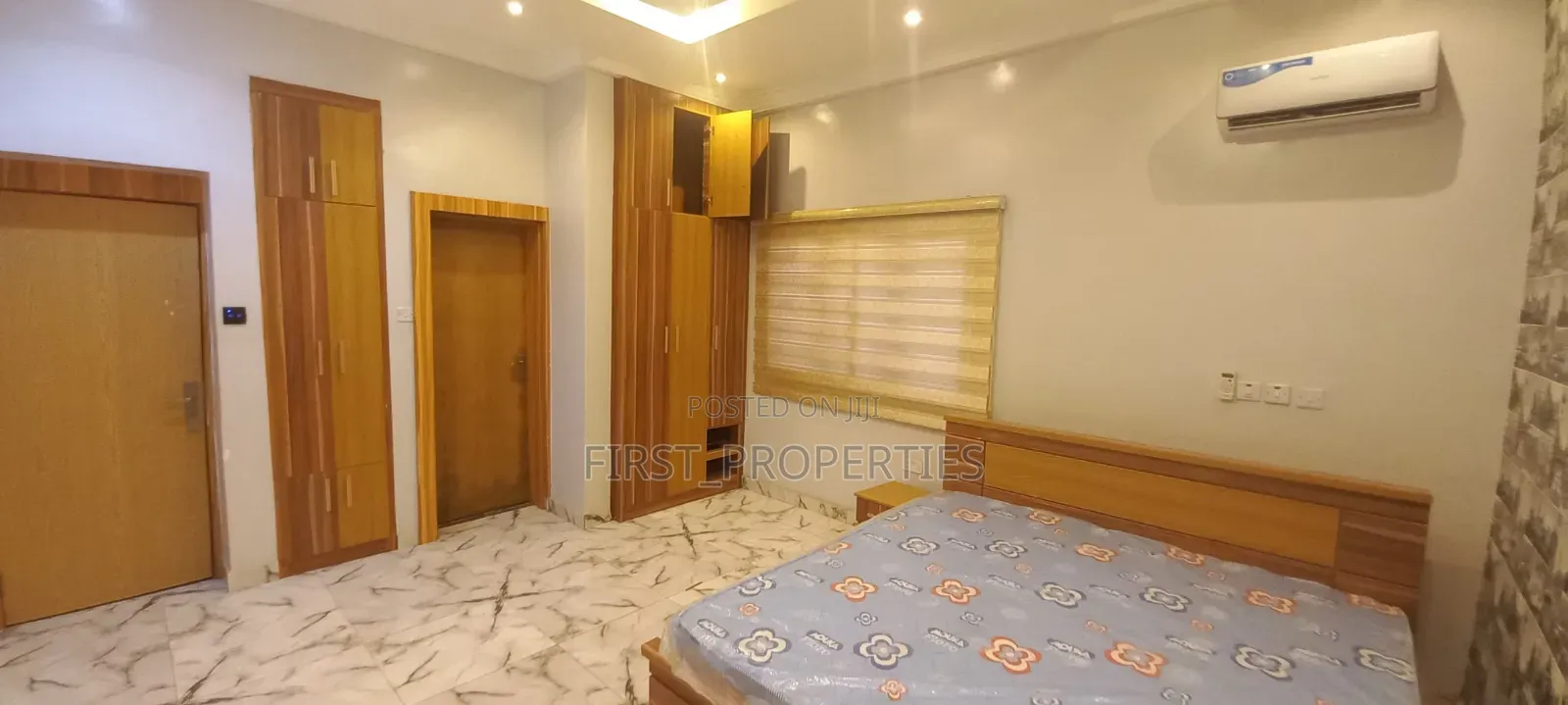 Furnished 5bdrm Duplex in Custom Oluyole for sale in Oluyole Estate