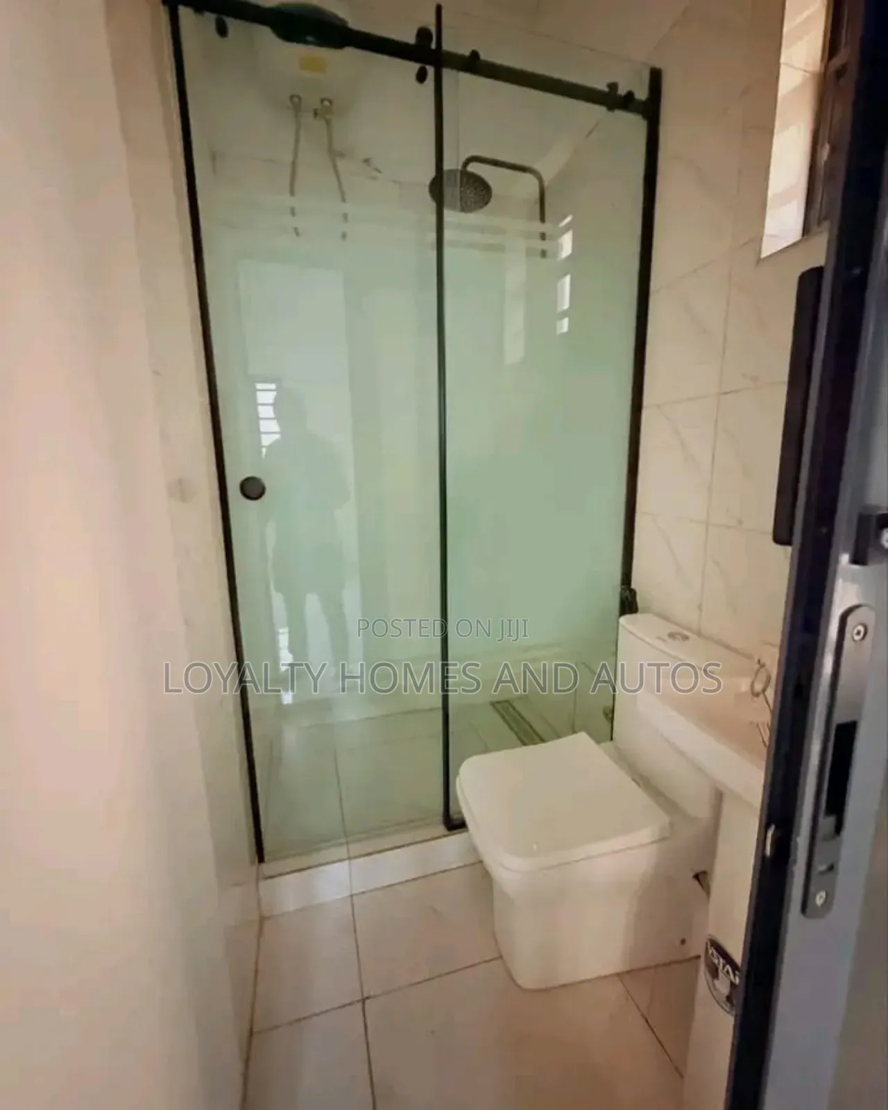 3bdrm Duplex in Omole Phase 2 for sale in Omole Phase 2