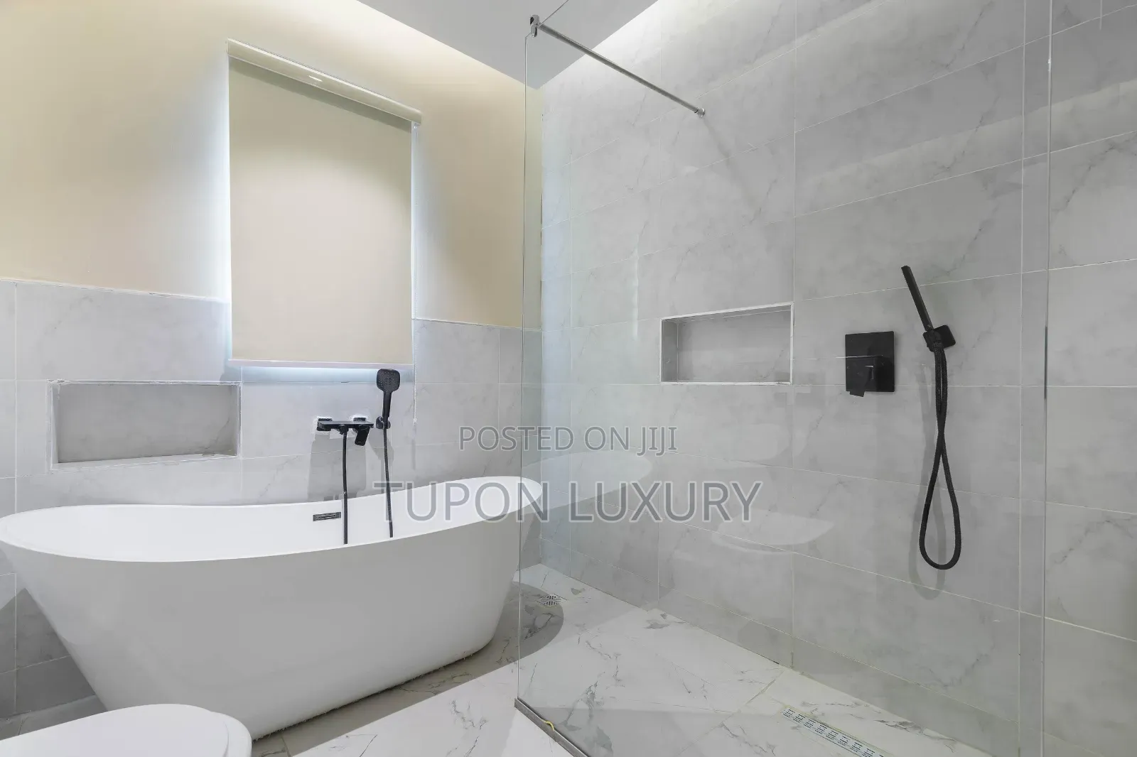 Luxury 2bed Maisonette With Pool, Snooker, Ps5, Bathtub. Etc in Lekki Phase 1