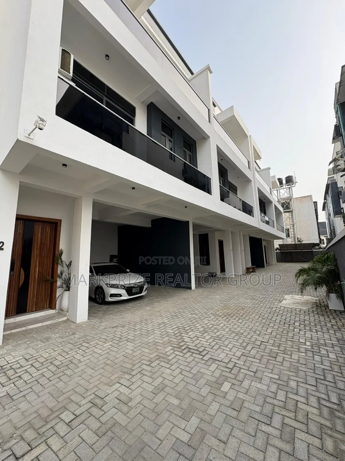 4bdrm Duplex in Ologolo Lekki Lagos for sale in Ologolo