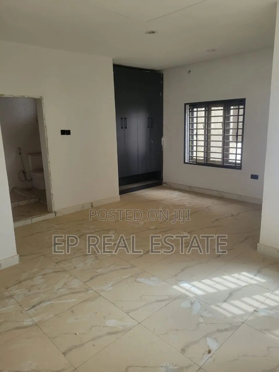 5bdrm Duplex in Dakwo District for rent in Dakwo District