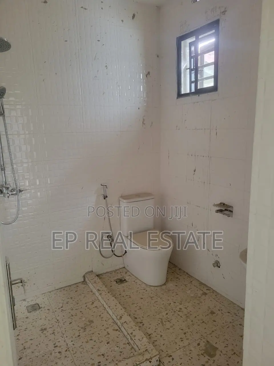 5bdrm Duplex in Dakwo District for rent in Dakwo District