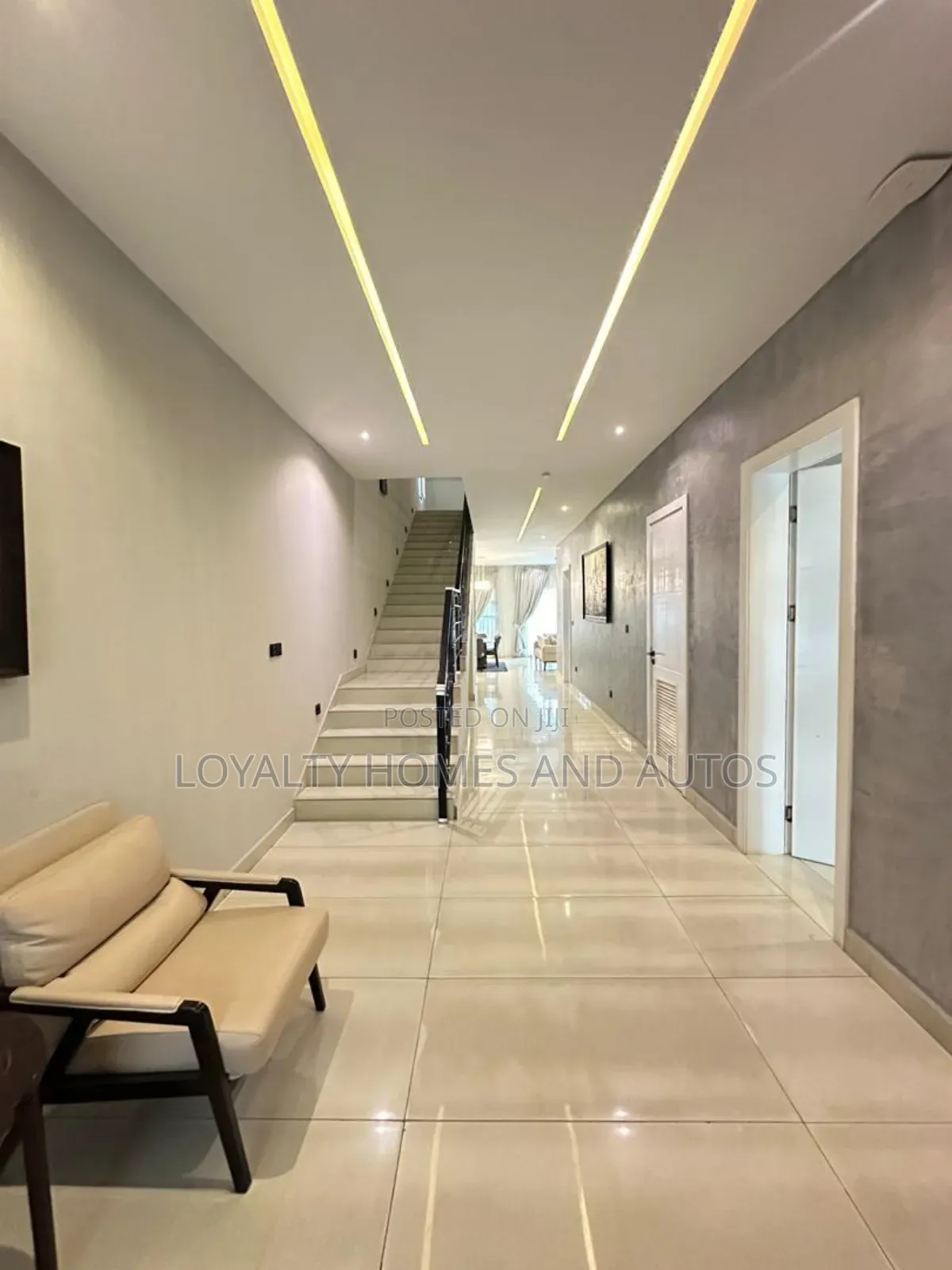 5bdrm Duplex in Lekki Phase 1 for sale in Lekki Phase 1