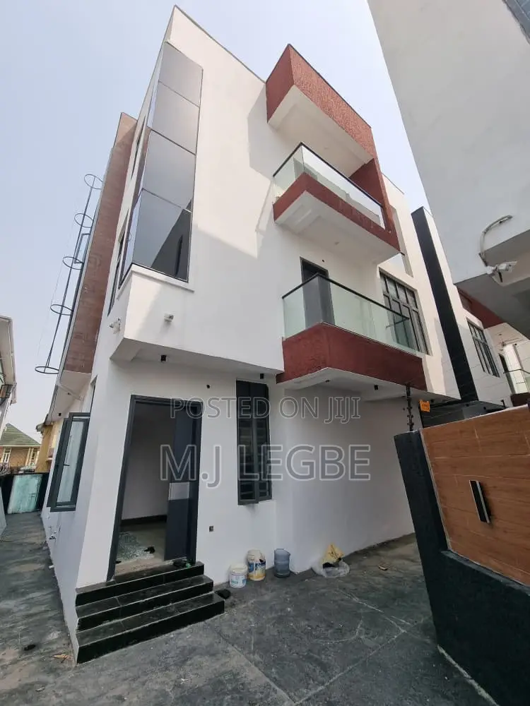 5bdrm Duplex in Phase 1, Lekki for sale in Lekki