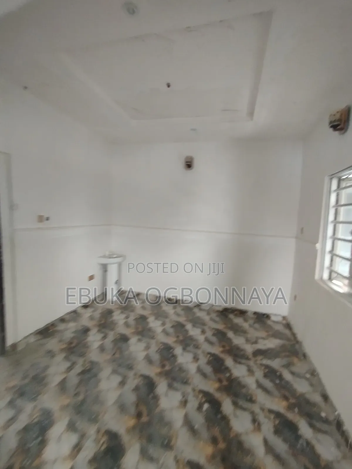 1bdrm Block of Flats in Sars Road, Obio-Akpor for rent in Obio-Akpor