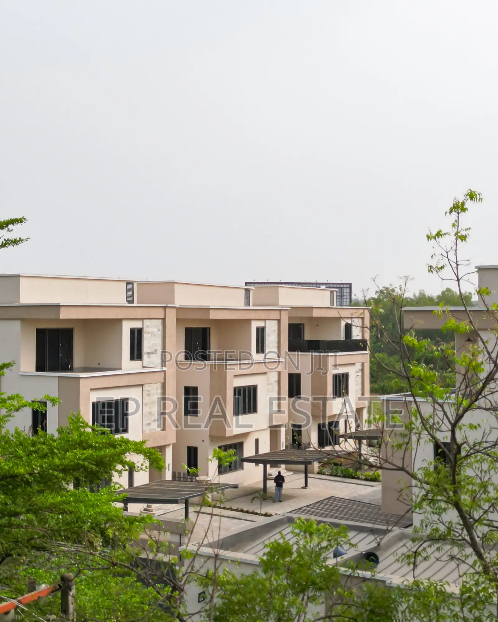5bdrm Duplex in Wuse for sale in Zone 7 / Wuse