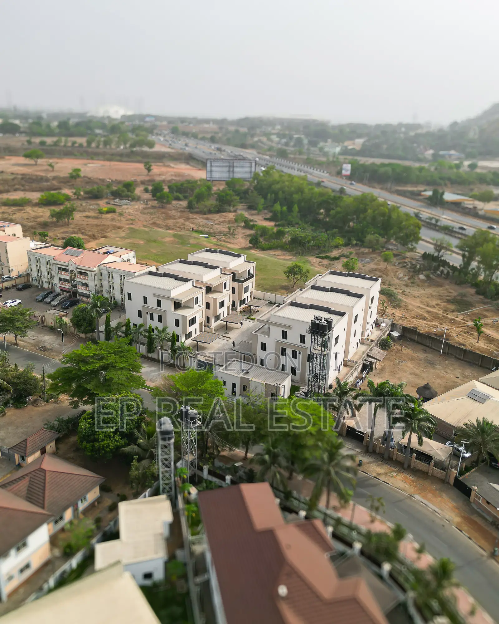 5bdrm Duplex in Wuse for sale in Zone 7 / Wuse