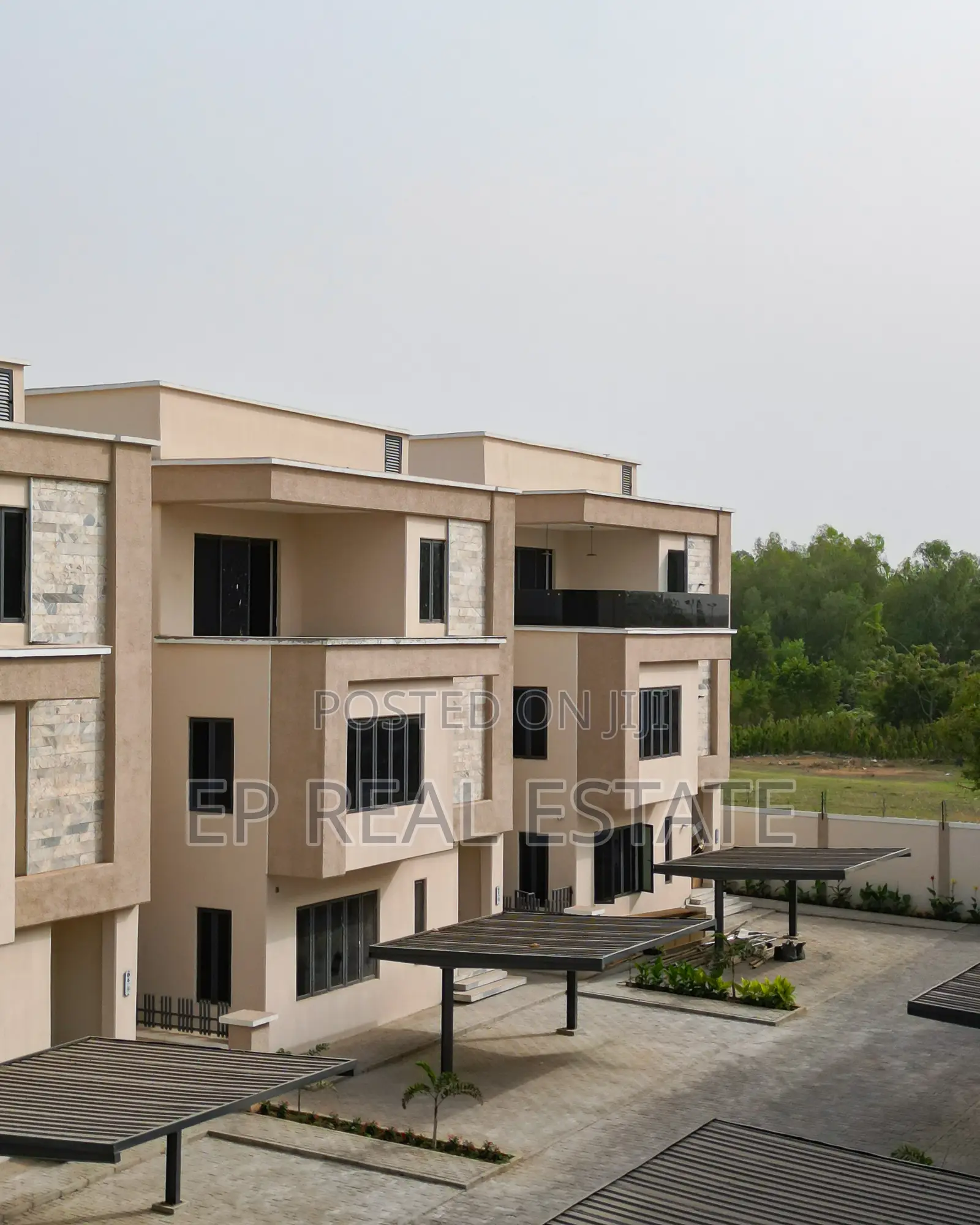 5bdrm Duplex in Wuse for sale in Zone 7 / Wuse