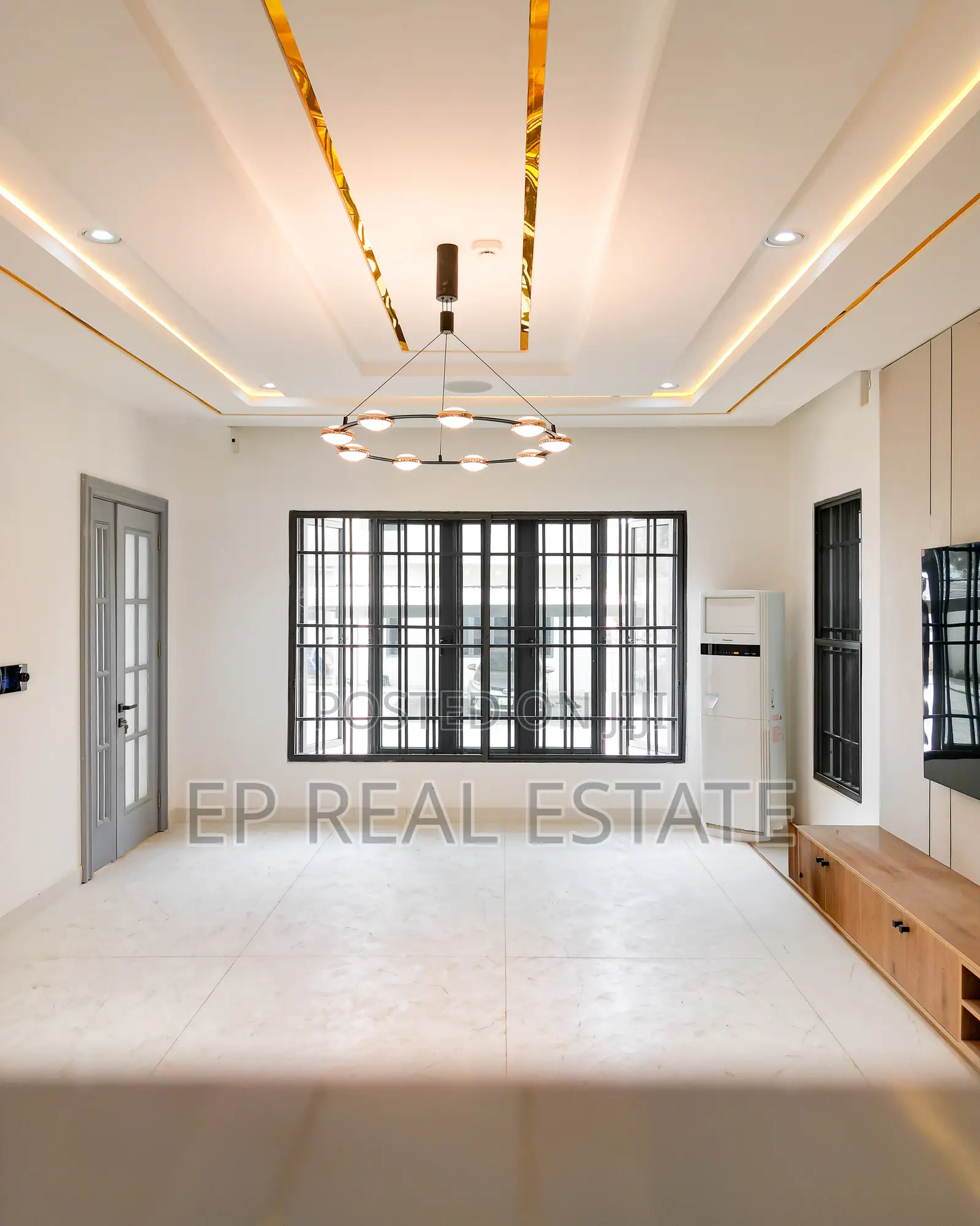 5bdrm Duplex in Wuse for sale in Zone 7 / Wuse