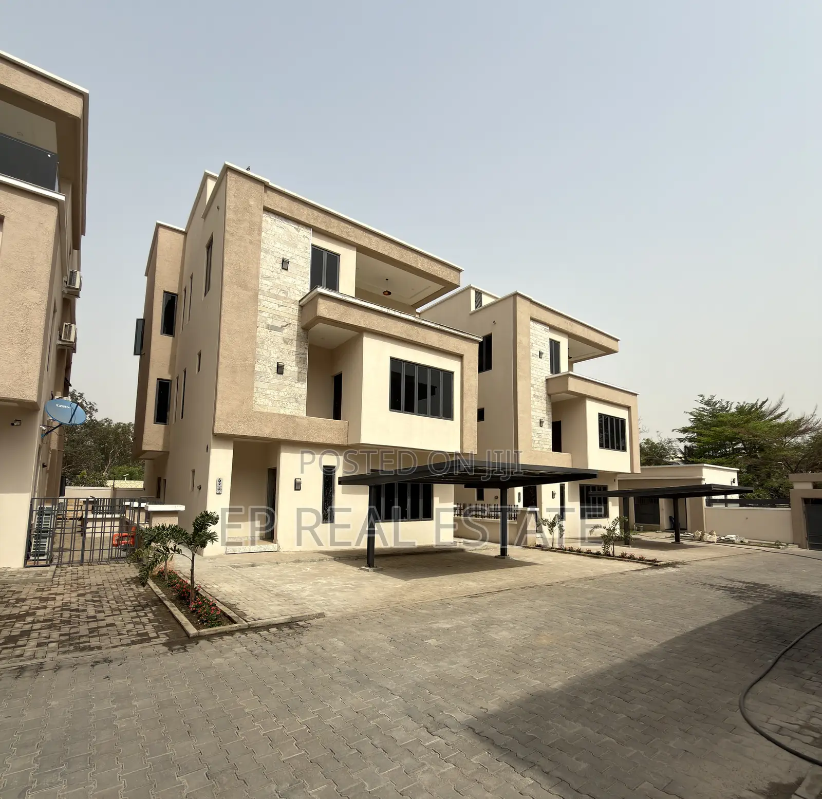 5bdrm Duplex in Wuse for sale in Zone 7 / Wuse