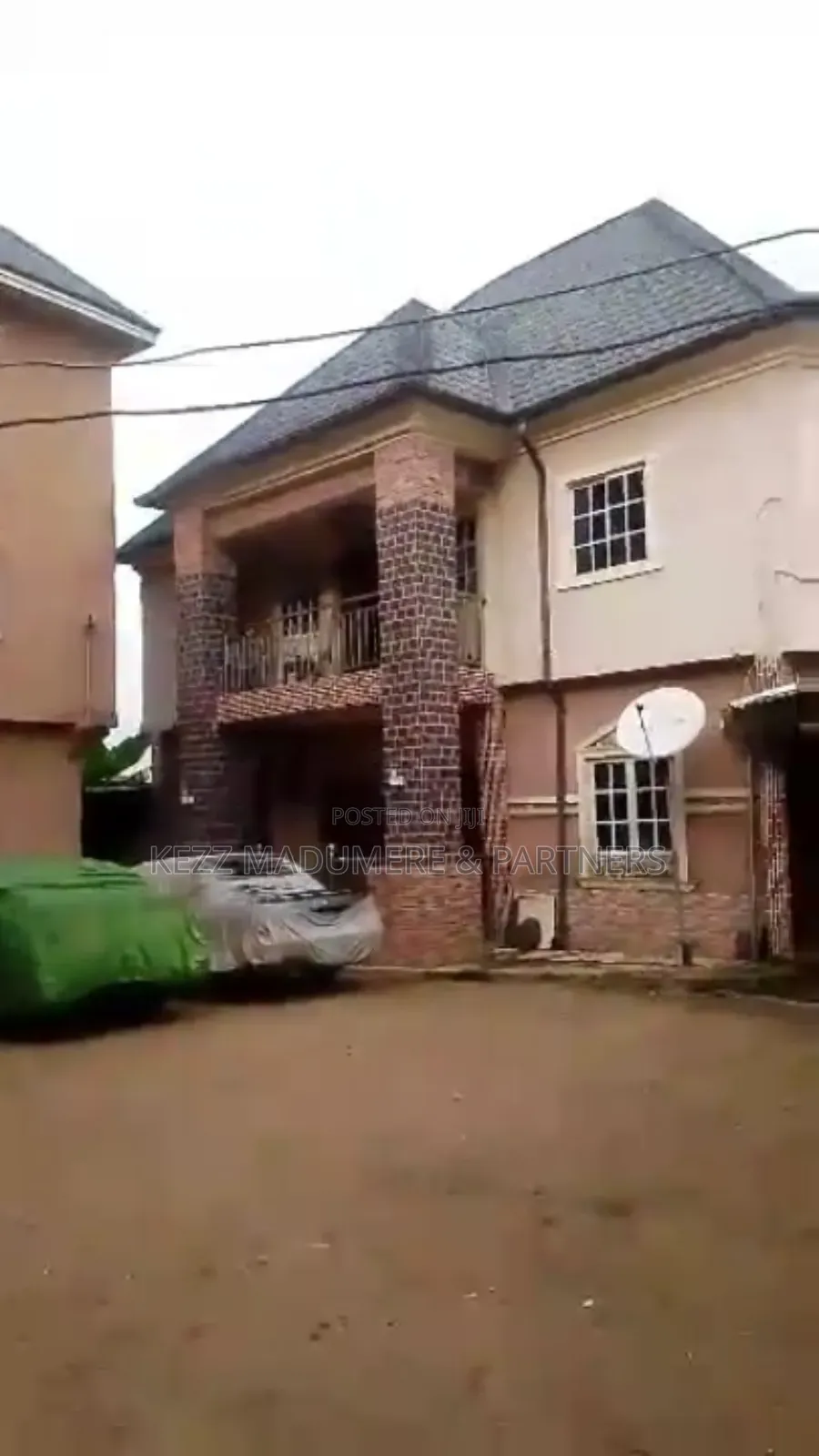 12bdrm Duplex in Umuahia , Abia State for sale in Umuahia
