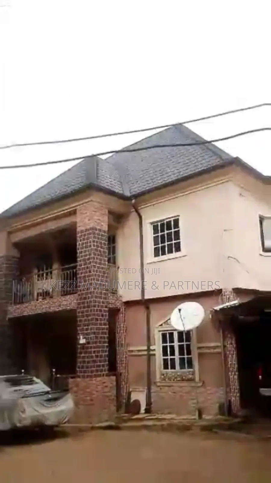12bdrm Duplex in Umuahia , Abia State for sale in Umuahia