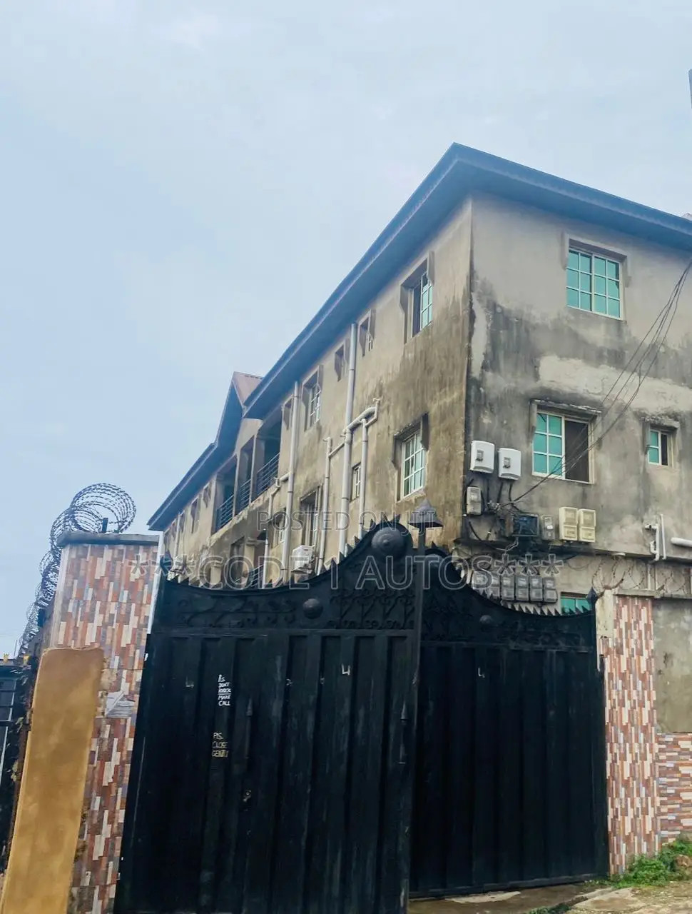 Furnished 11bdrm House in Do, Oke-Ira / Ogba for sale in Oke-Ira / Ogba