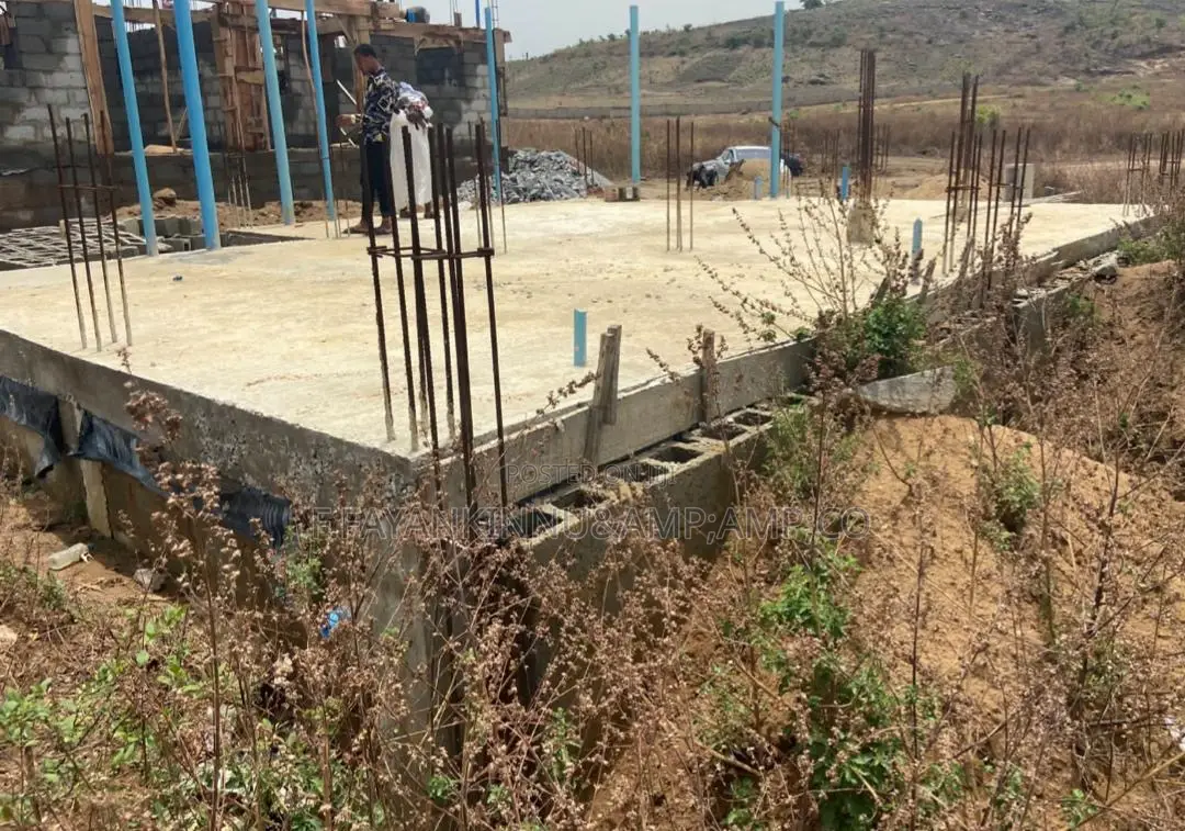 DPC for 2bedroom Duplex in Lugbe District