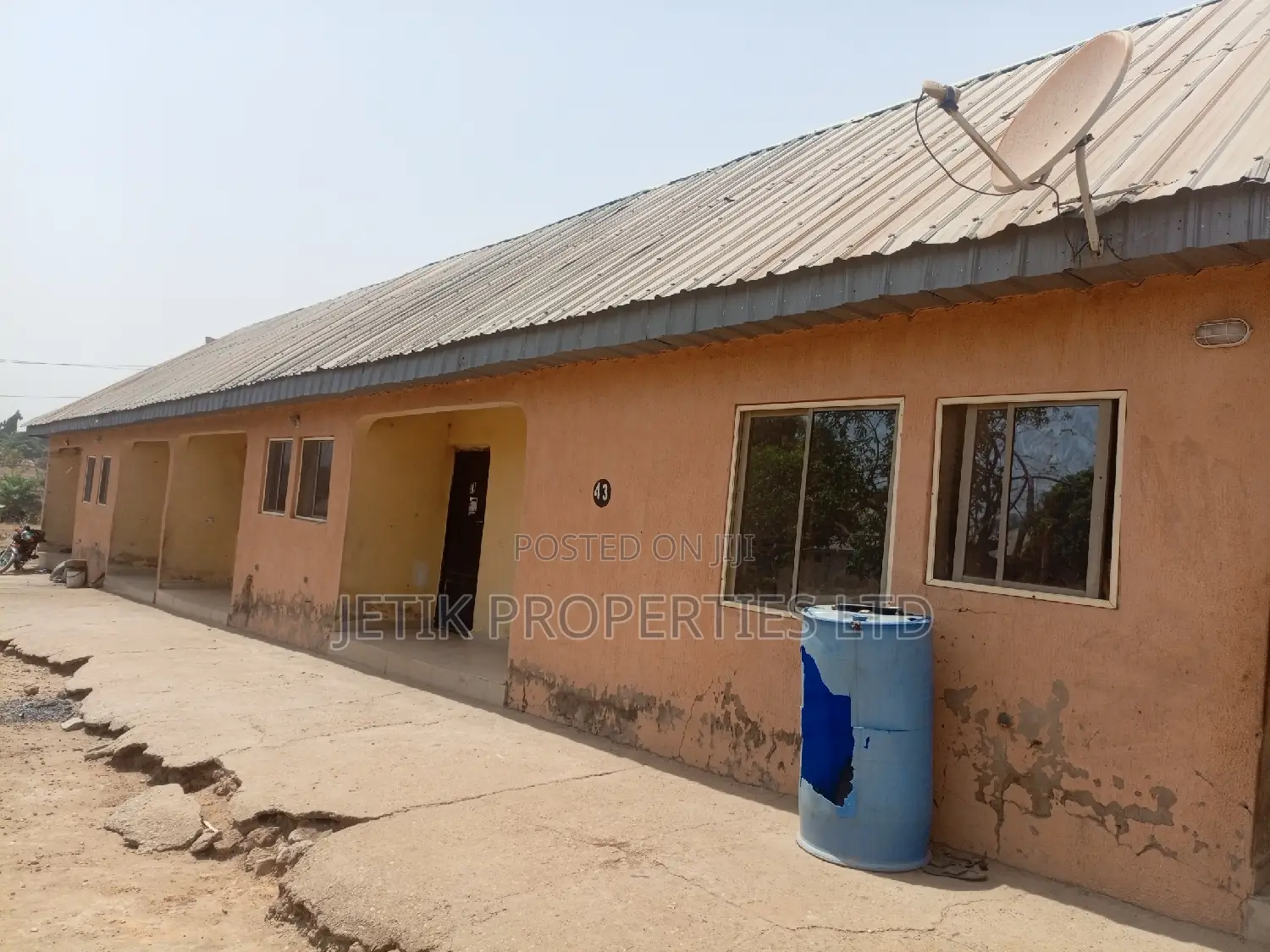 5bdrm Apartment in Akuma Anhyura Street, Makurdi for sale in Makurdi