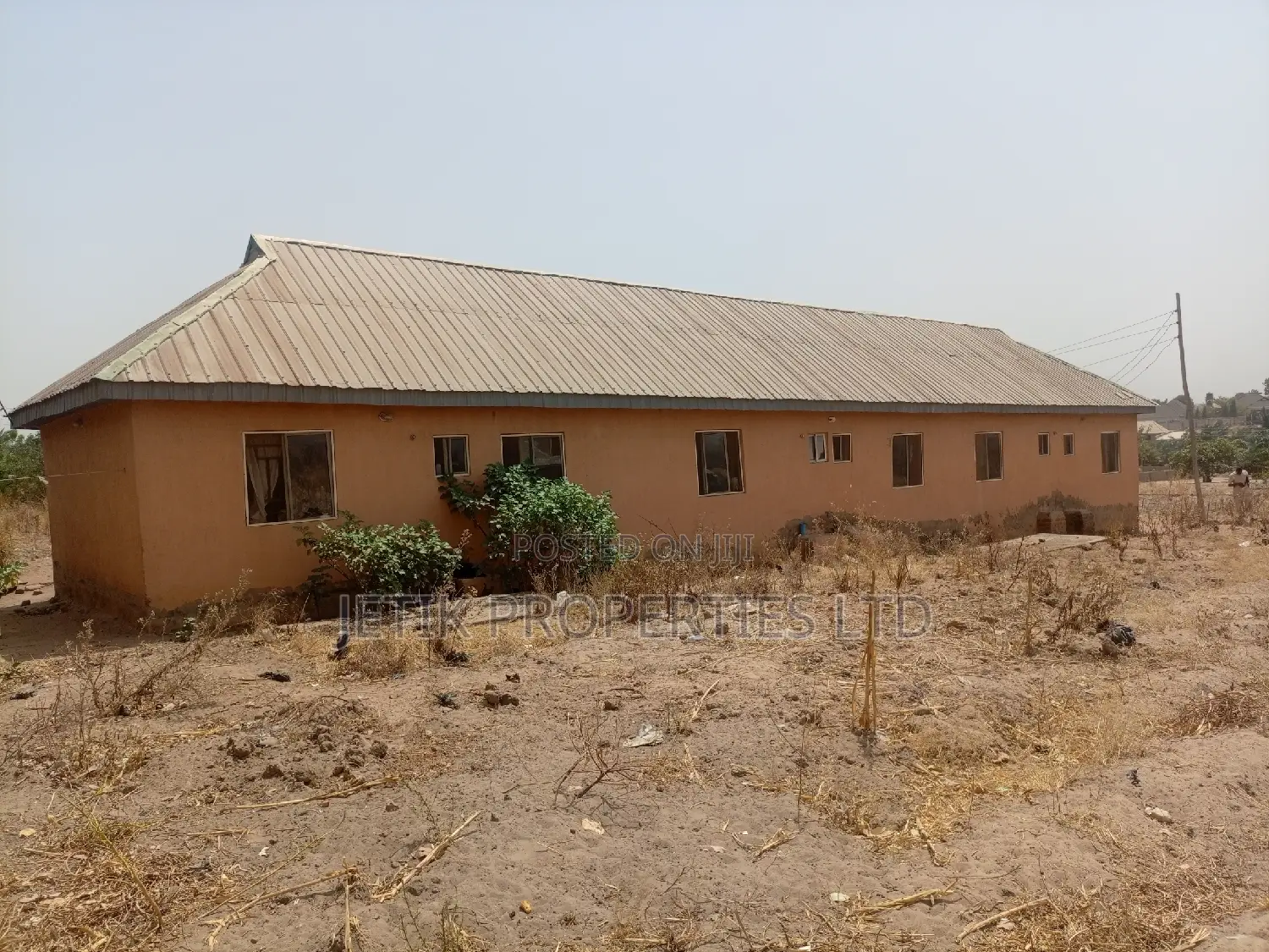 5bdrm Apartment in Akuma Anhyura Street, Makurdi for sale in Makurdi