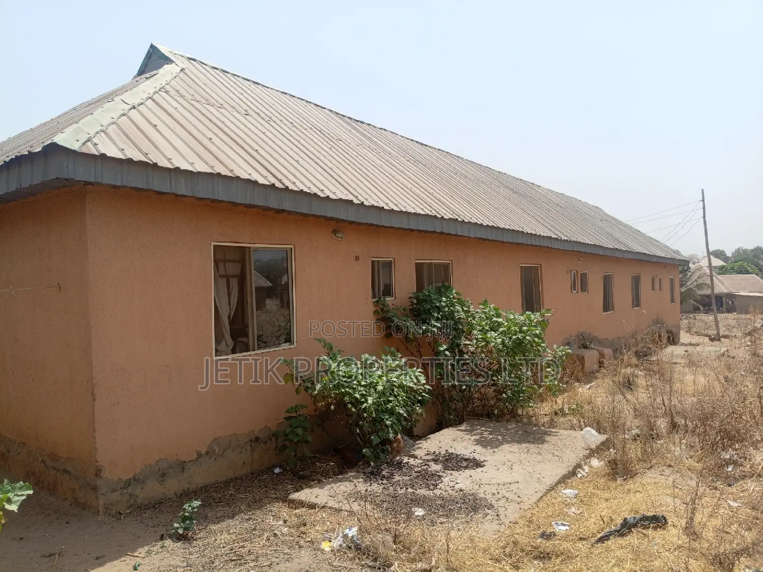5bdrm Apartment in Akuma Anhyura Street, Makurdi for sale in Makurdi