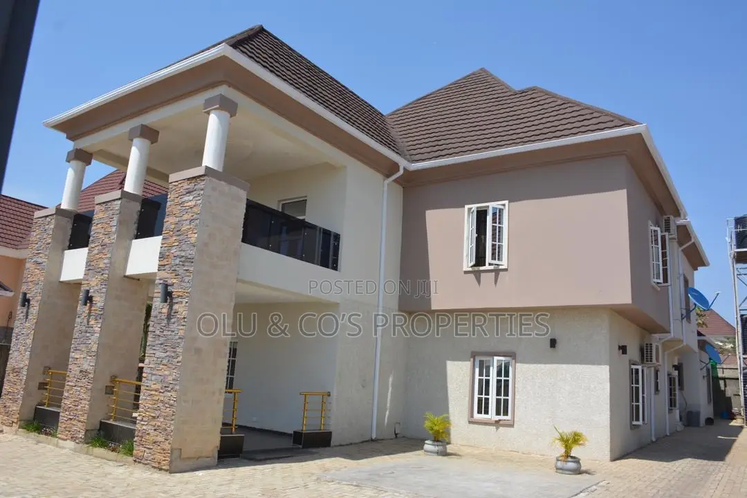 Furnished 5bdrm Duplex in Kings Court Estate, Life Camp for sale in Life Camp