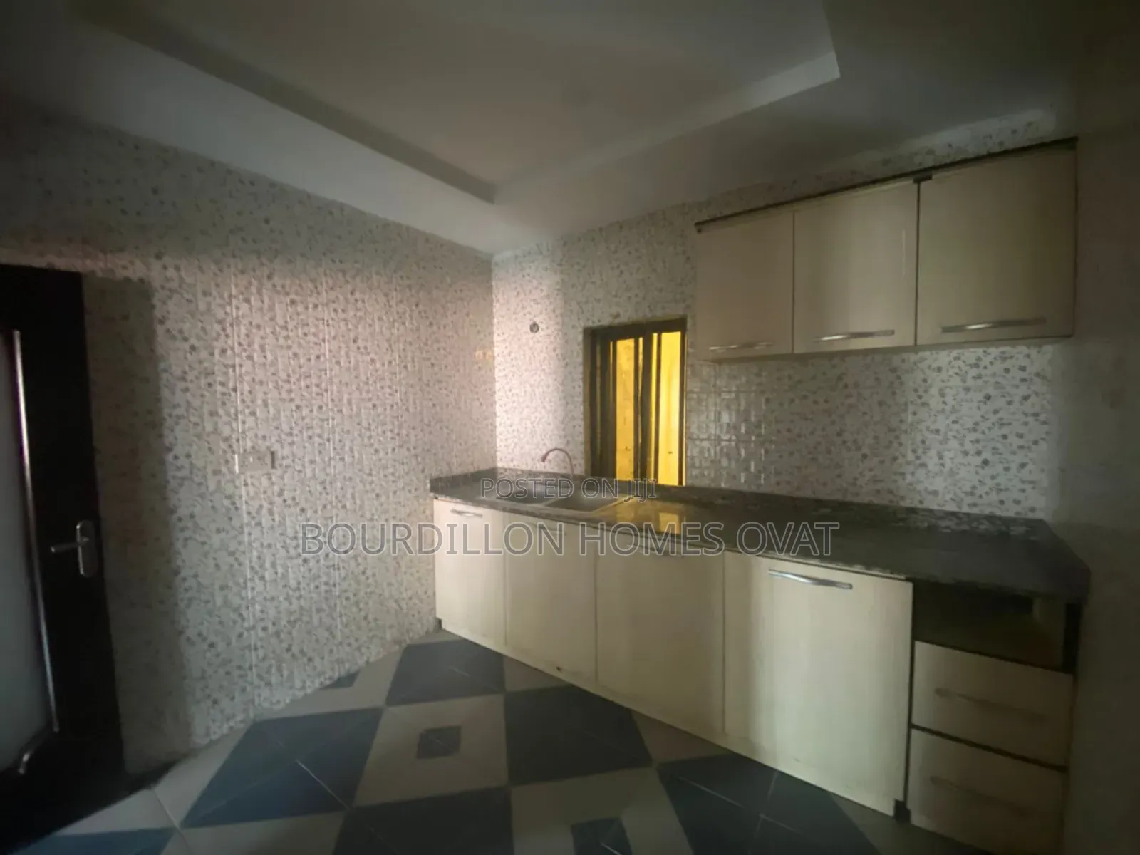 3bdrm Apartment in Lekki Phase 1 for rent in Lekki Phase 1
