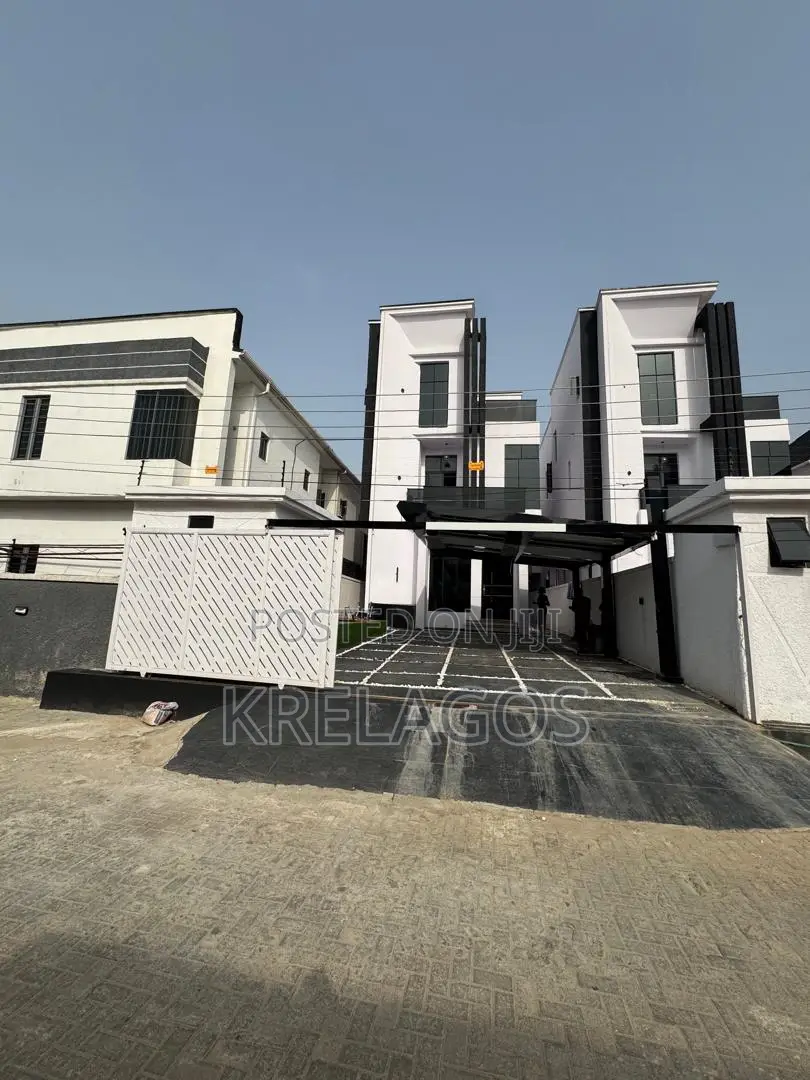 6bdrm Duplex in Orchid, Chevron for sale in Chevron