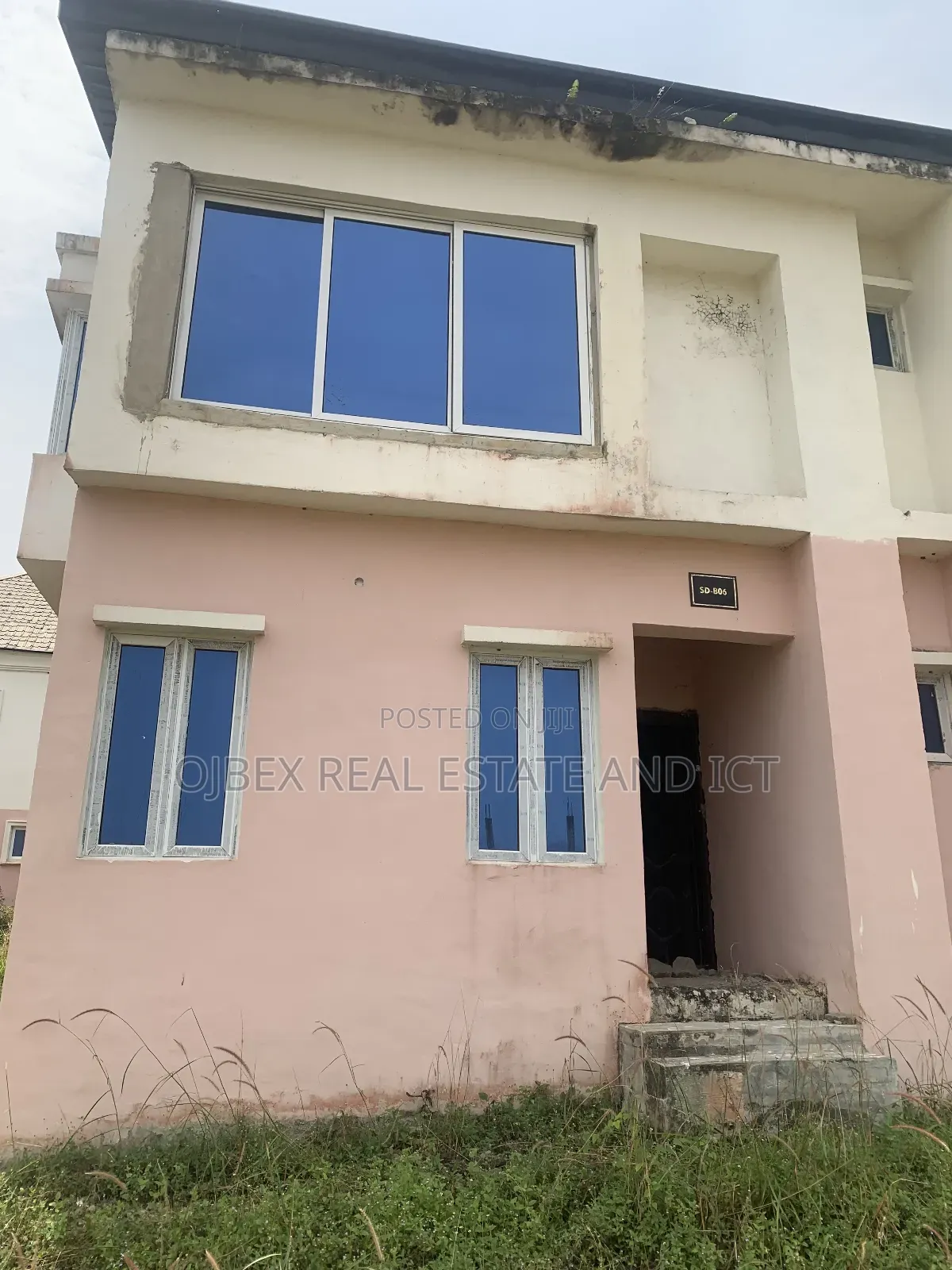 3bdrm Duplex in Abijo, Geenpark, Ajah for sale in Ajah