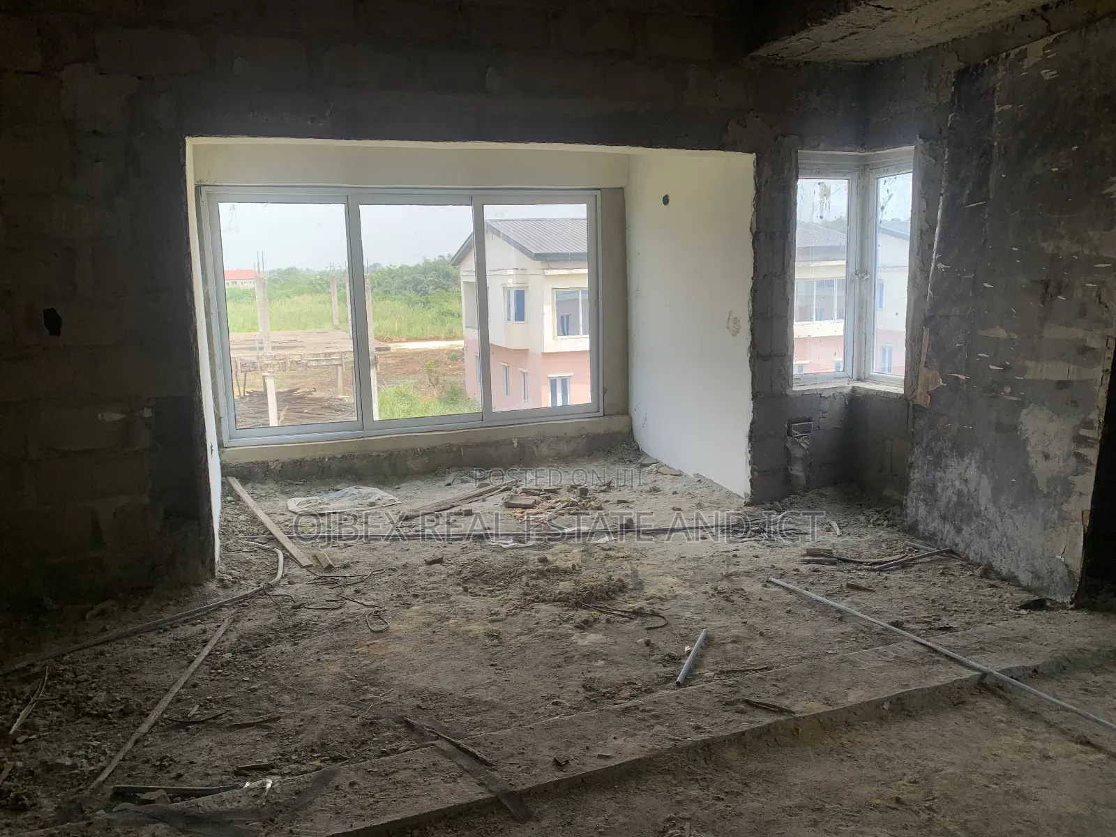 3bdrm Duplex in Abijo, Geenpark, Ajah for sale in Ajah