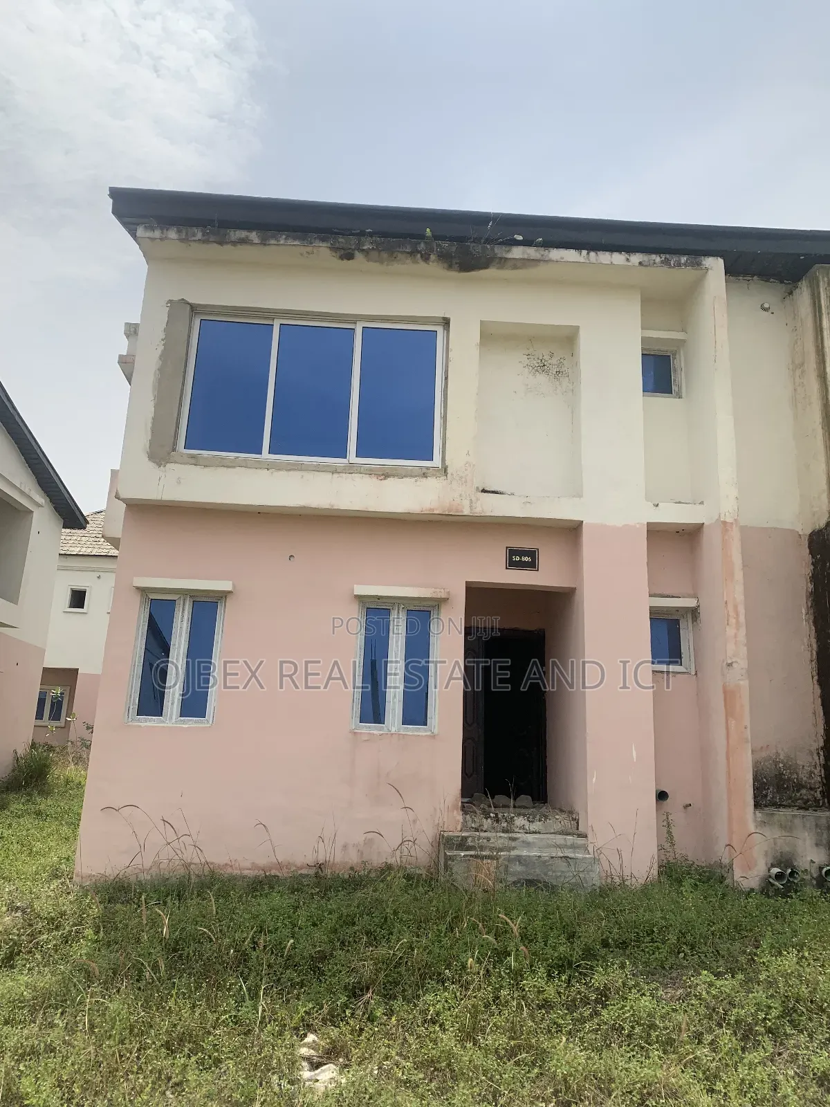 3bdrm Duplex in Abijo, Geenpark, Ajah for sale in Ajah