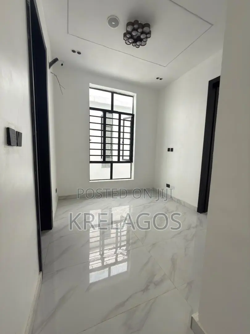 4bdrm Duplex in Orchid, Chevron for sale in Chevron